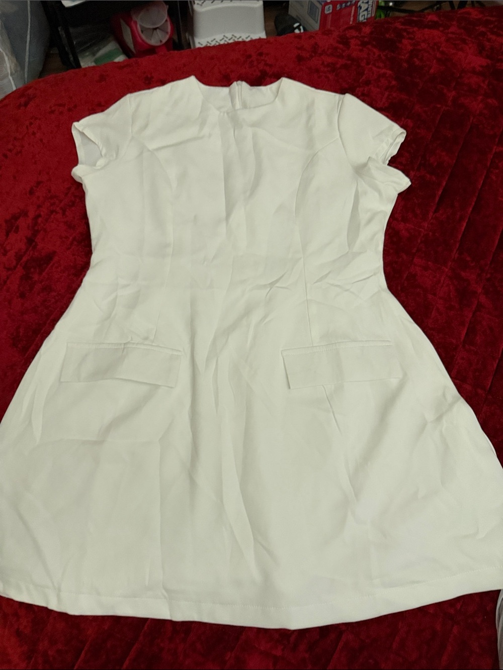 B30 Women’s White Short Sleeve Pocket A-Line Dress